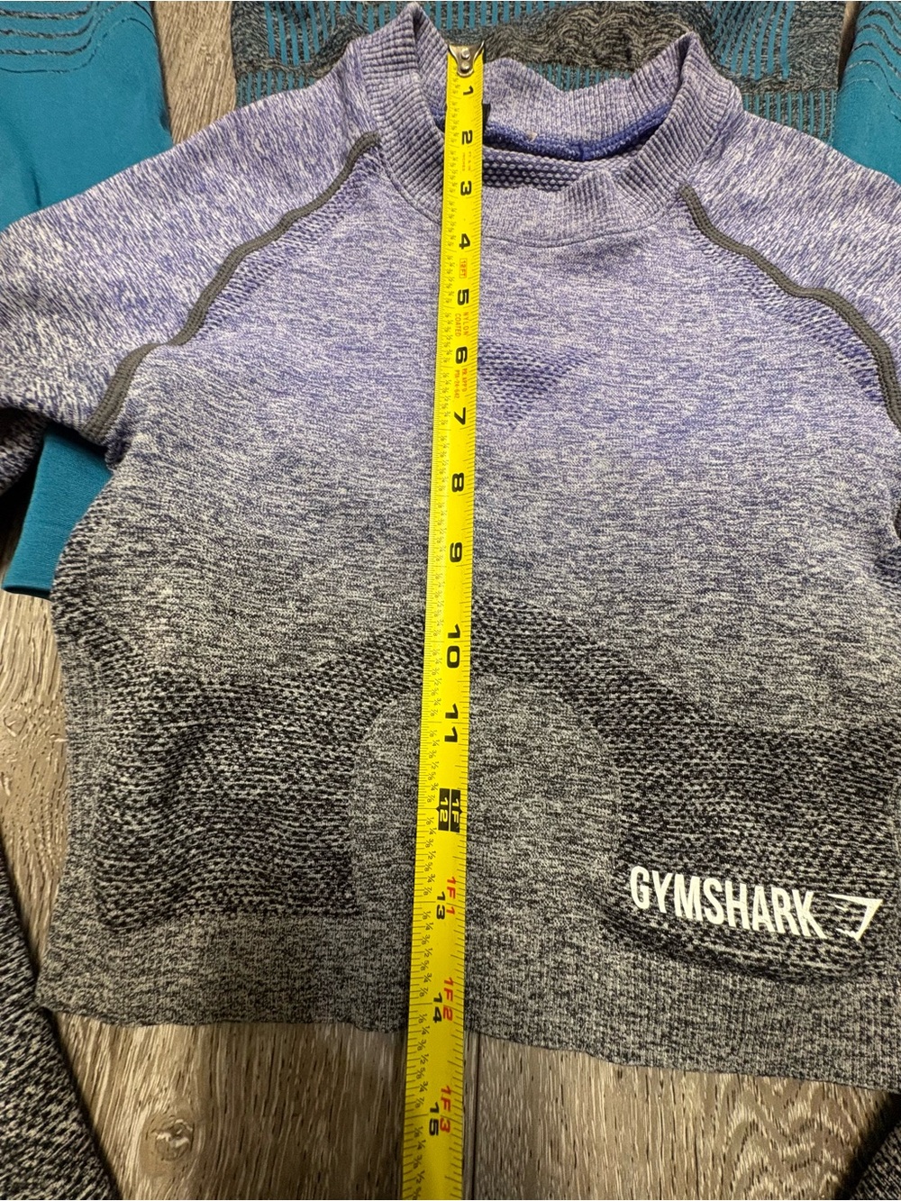 Bundle of 2 Gymshark Seamless Ombre Crop Long Sleeve - Gray & Teal Accents - Picture 2 of 8
